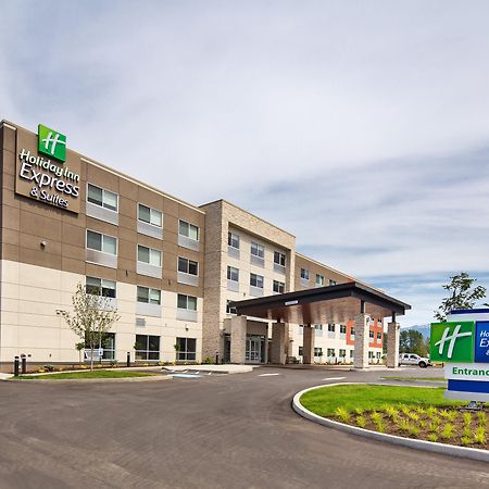 Holiday Inn Express & Suites Terrace By Ihg Exterior foto