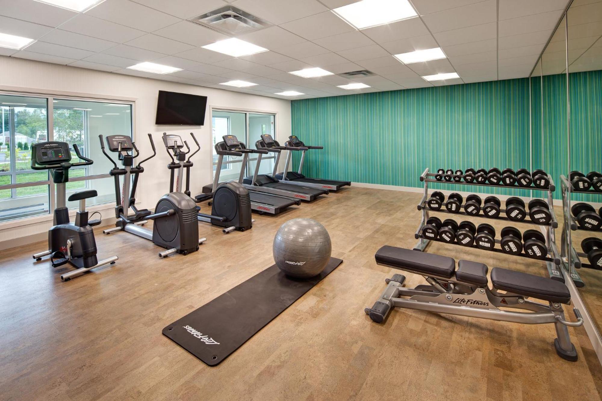 Holiday Inn Express & Suites Terrace By Ihg Exterior foto